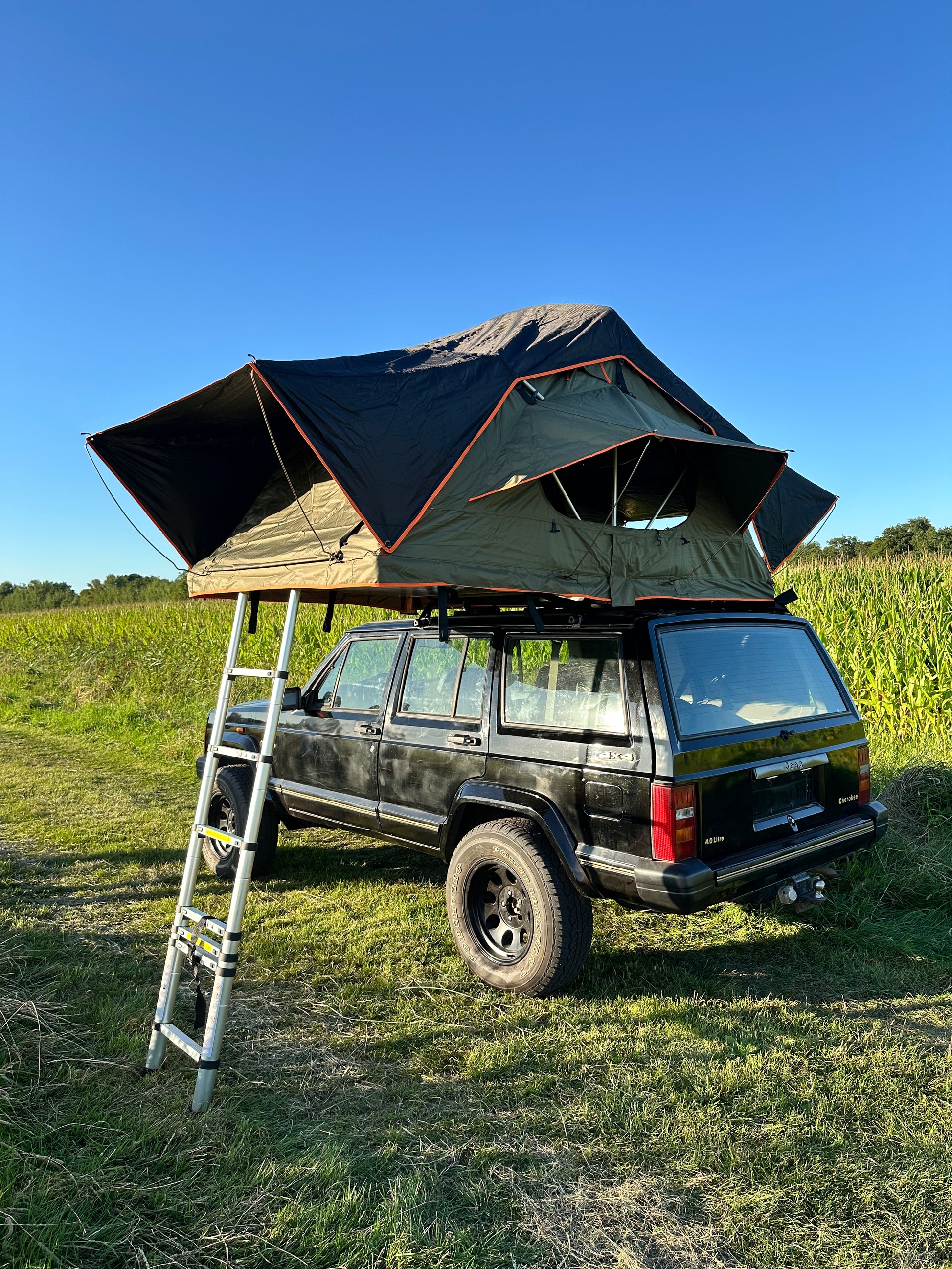 Softshell roof tent | Dump roof tent