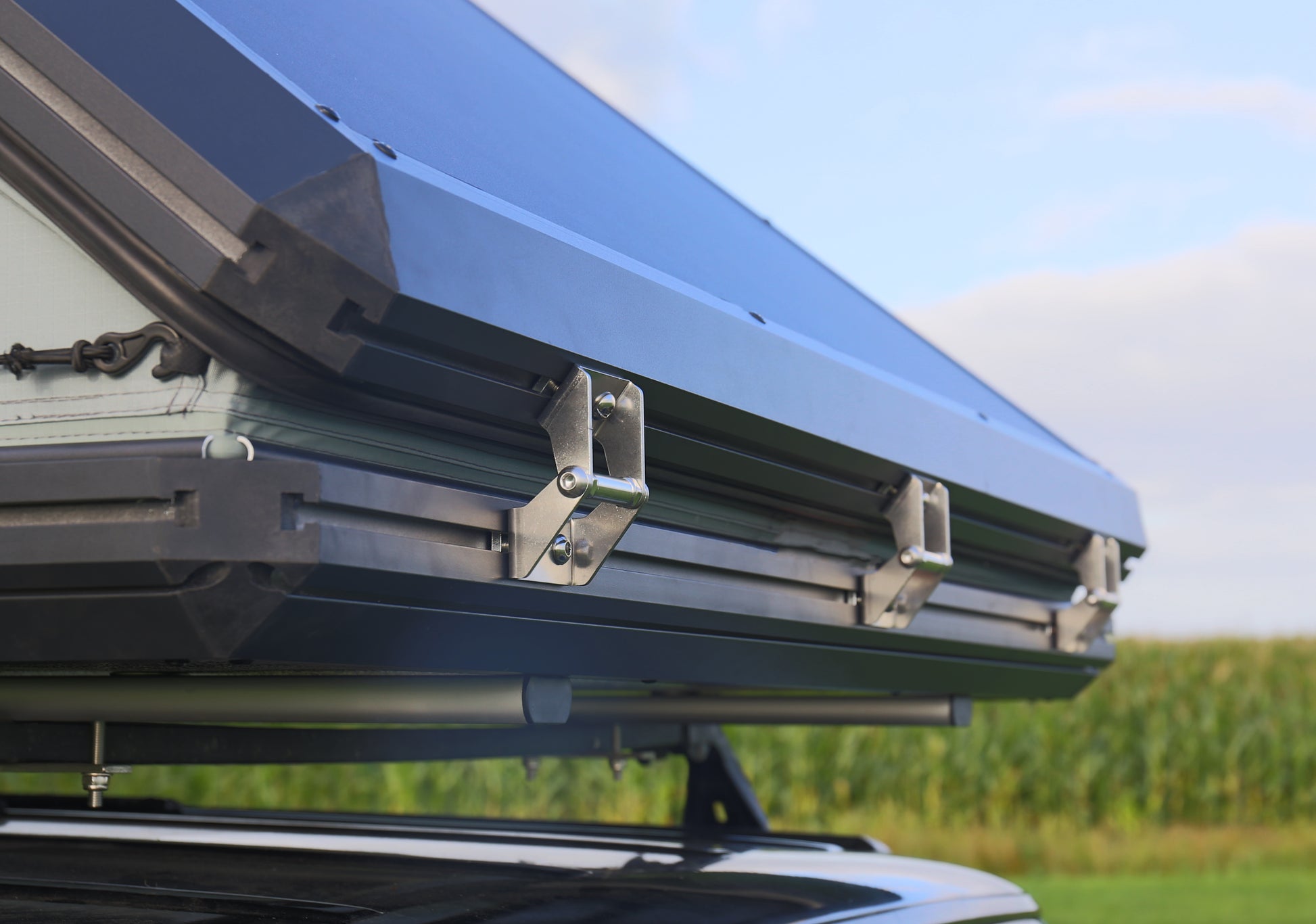 Roof tent triangle hard-top | ROOF TENT DUMP