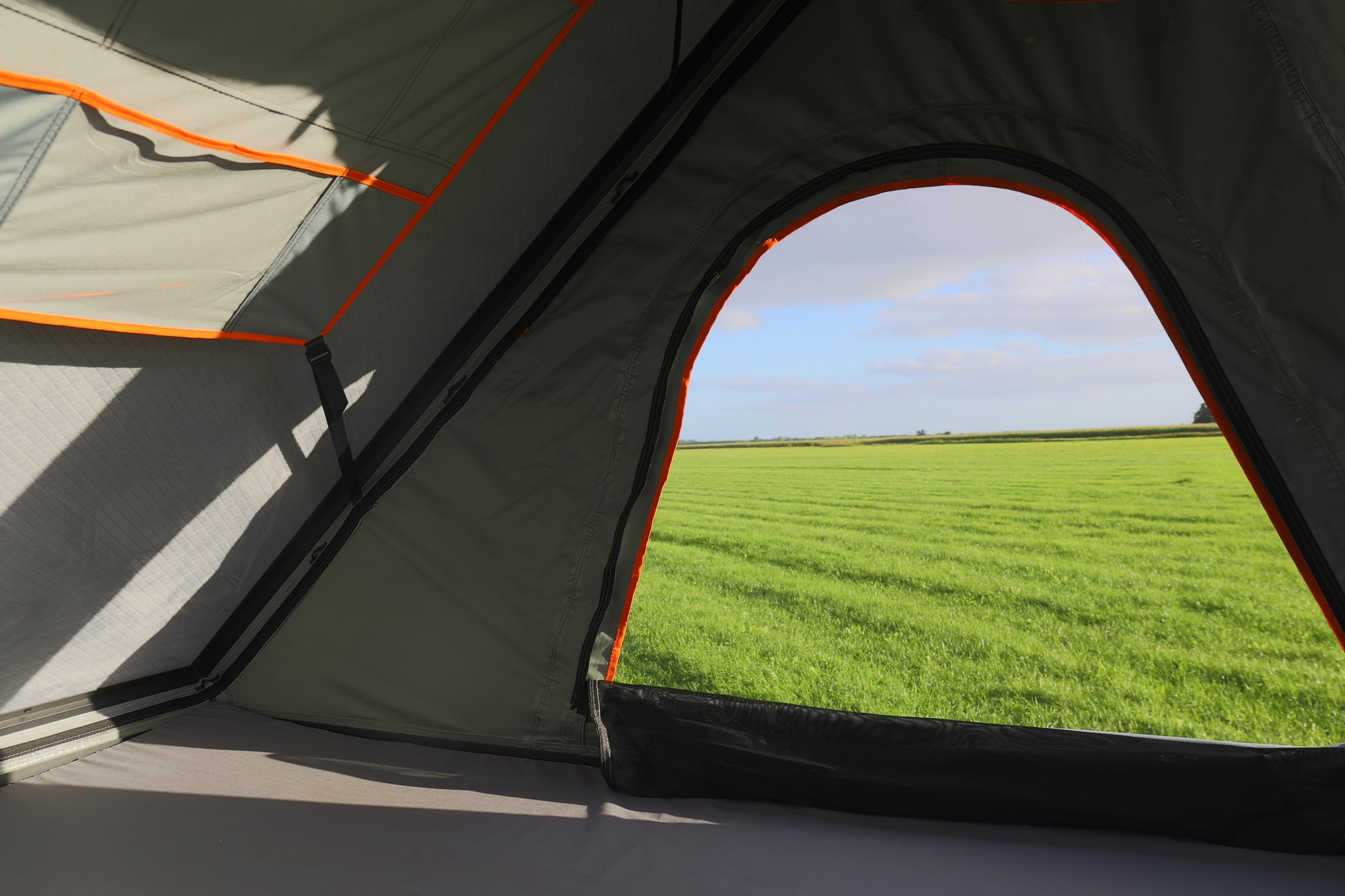 Roof tent triangle hard-top | ROOF TENT DUMP